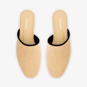 Larroude Venice Flat Mule round toe In Beige Raffia and Black Trimming size 7.5
